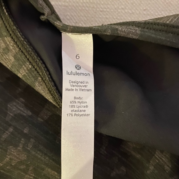 Power pivot tank (wear two ways!) EUC - Picture 3 of 6